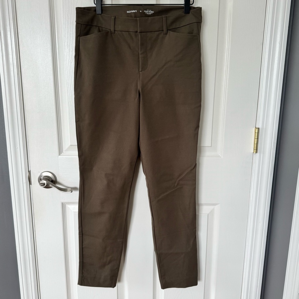 Old Navy High Rise Pixie Skinny Pants
